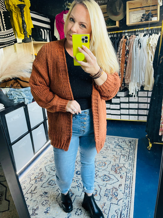 RUST TEXTURED CARDIGAN